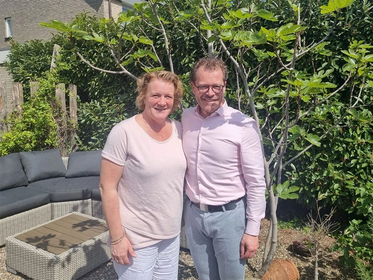 Gerard en Petra van Wijk volgen Eduard en Lia Witkamp op als voorgangers De Schuilplaats