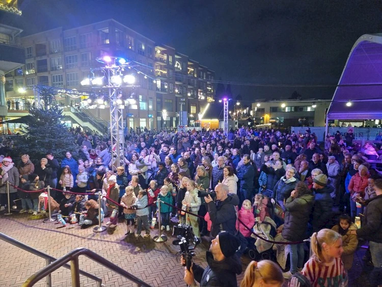 Lichtjesfeest en ijsbaan blijken een prachtige combinatie